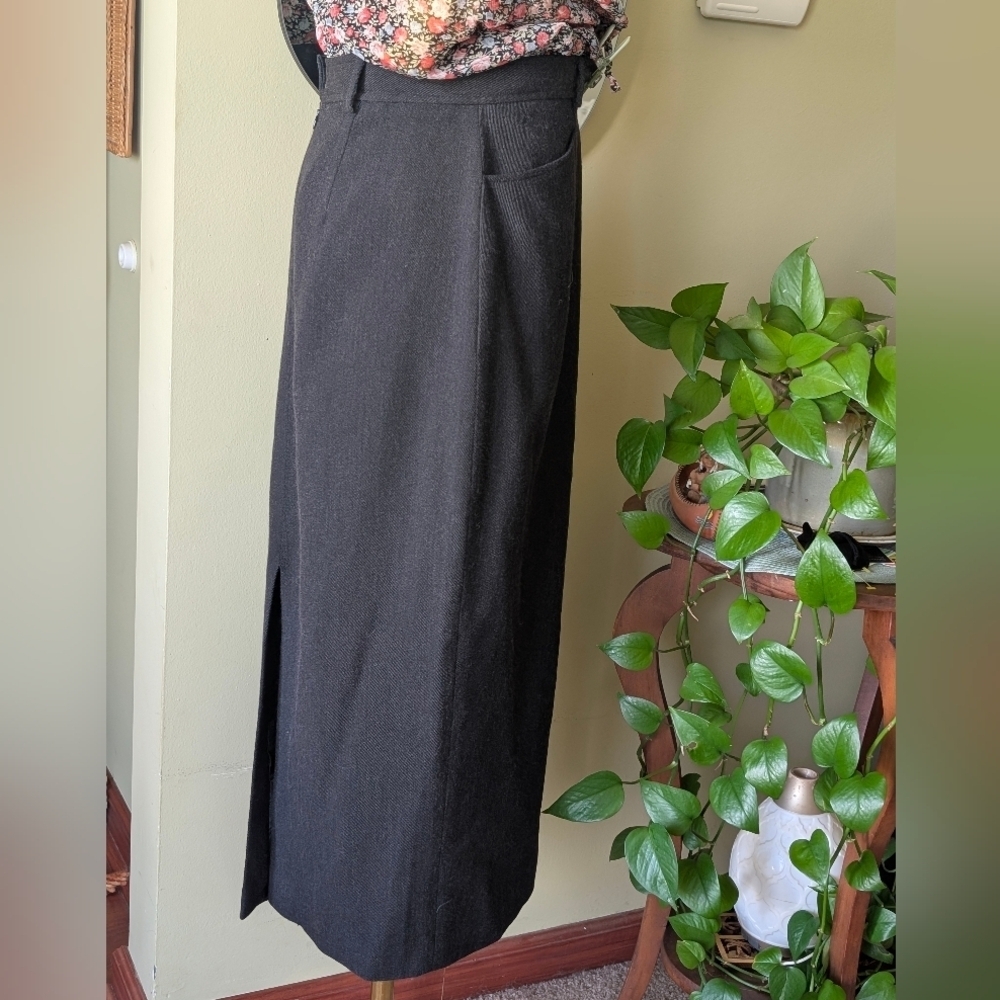Embassy Row Petites Dark Gray Wool Pencil Skirt with Pockets - Size 12P - Picture 9 of 12
